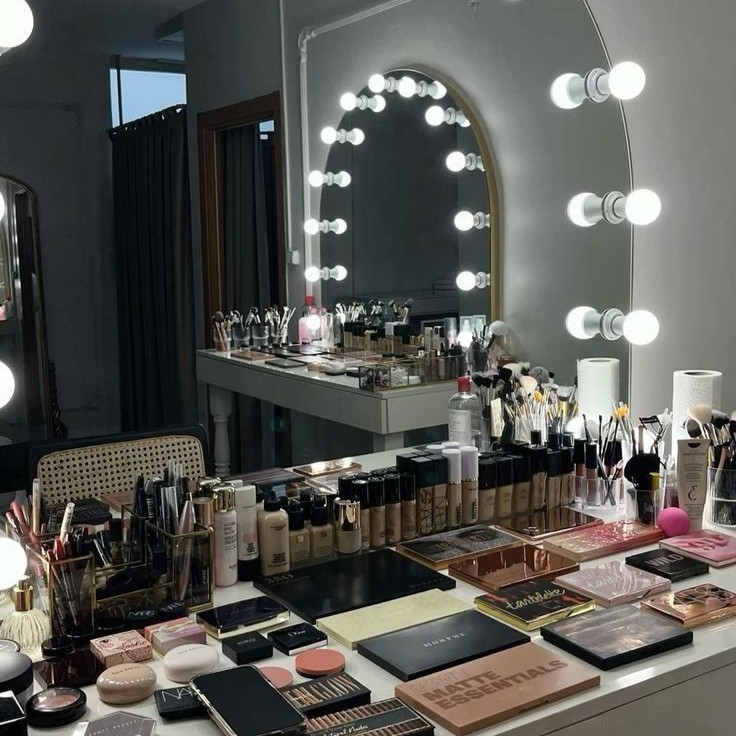 Makeup table photo with lights and accessories for fashion and modeling academy 01